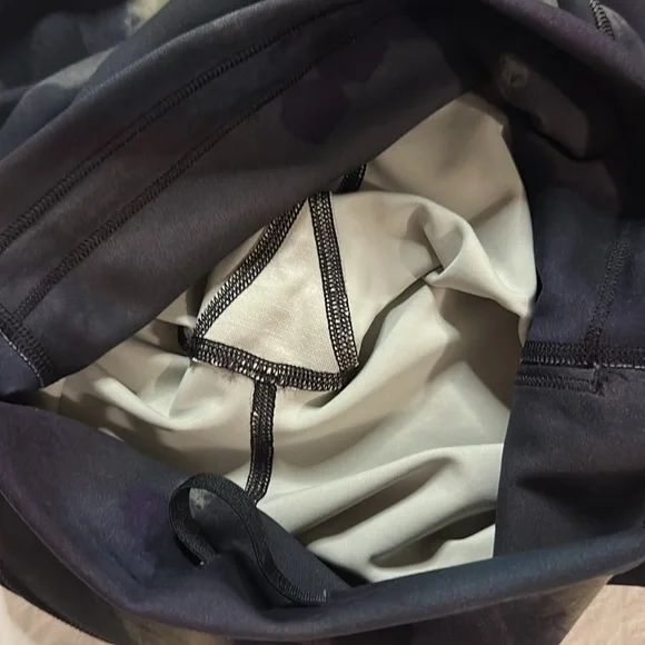 Lululemon Wunder Train High-Rise Tight 25" Size 6 - Picture 8 of 14